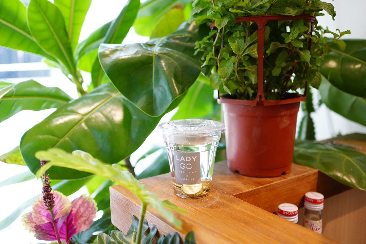 高雄服飾x咖啡 姊妹淘的專屬更衣間!LADYGO Boutique x Coffee 平價服飾咖啡複合概念店57.JPG 高雄服飾x咖啡 姊妹淘的專屬更衣間!LADYGO Boutique x Coffee 平價服飾咖啡複合概念店57.JPG