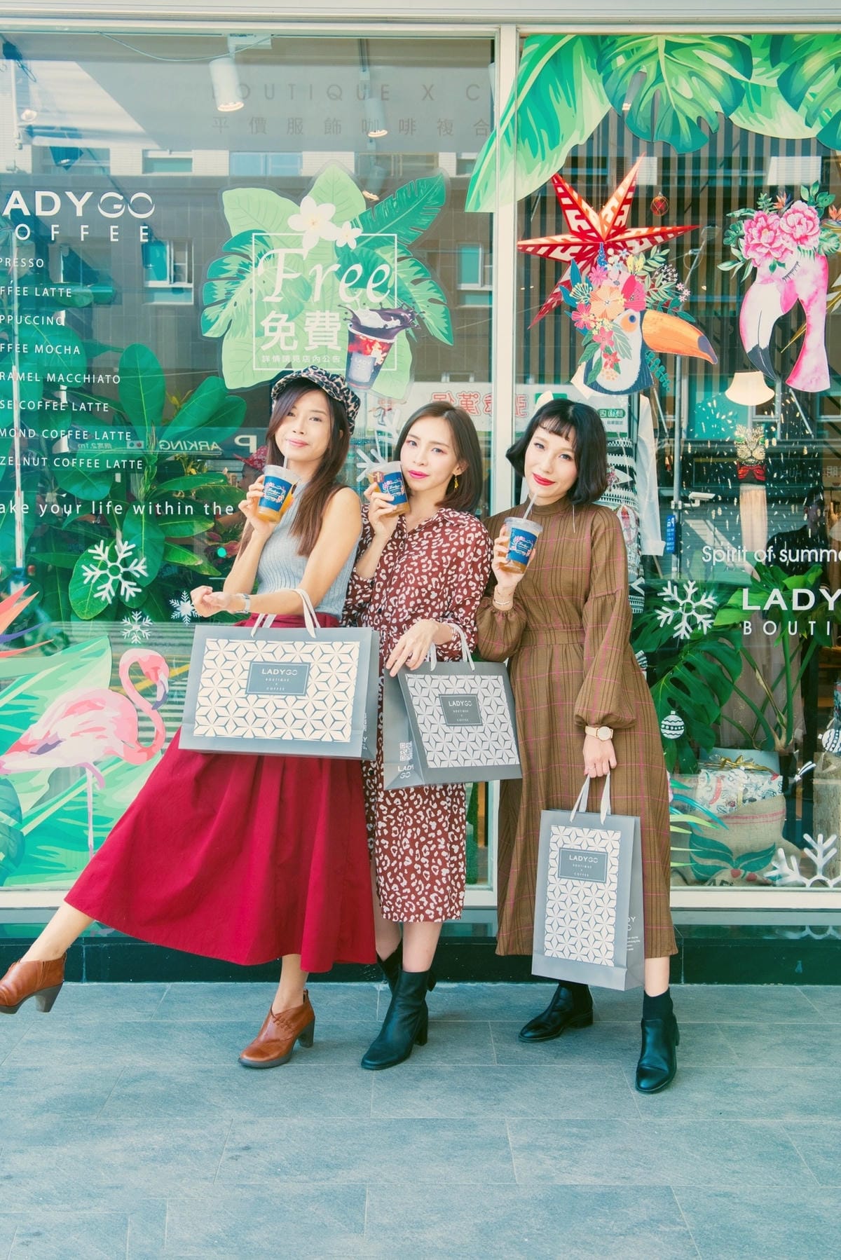 高雄服飾x咖啡 姊妹淘的專屬更衣間!LADYGO Boutique x Coffee 平價服飾咖啡複合概念店60.jpg 高雄服飾x咖啡 姊妹淘的專屬更衣間!LADYGO Boutique x Coffee 平價服飾咖啡複合概念店60.jpg