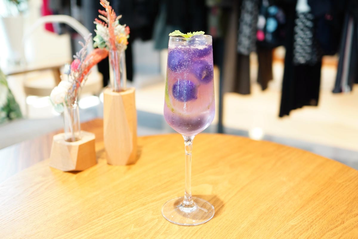 高雄服飾x咖啡 姊妹淘的專屬更衣間!LADYGO Boutique x Coffee 平價服飾咖啡複合概念店23.JPG 高雄服飾x咖啡 姊妹淘的專屬更衣間!LADYGO Boutique x Coffee 平價服飾咖啡複合概念店23.JPG