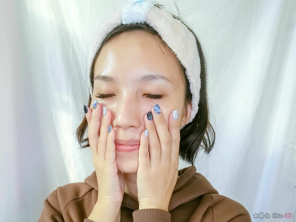 保養|AVIVA完美多元金量霜+ 口碑特優再升級!無油膩負擔感 日夜各一瓶AVIVA 多元乳霜&完美多元金量霜+10.jpg 保養|AVIVA完美多元金量霜+ 口碑特優再升級!無油膩負擔感 日夜各一瓶AVIVA 多元乳霜&完美多元金量霜+10.jpg