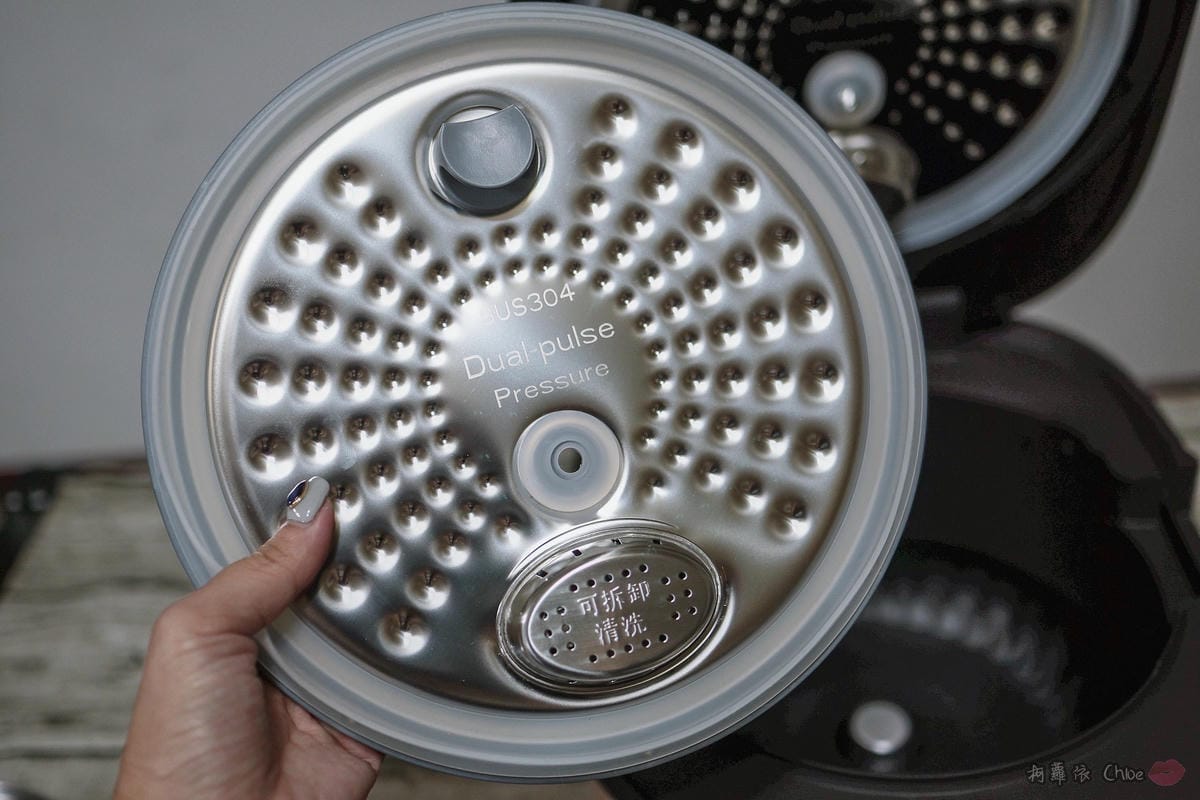 料理推薦 年菜有金小萬就搞定！飛利浦雙重脈衝智慧萬用鍋HD2195、廚神料理機HR77626.jpg