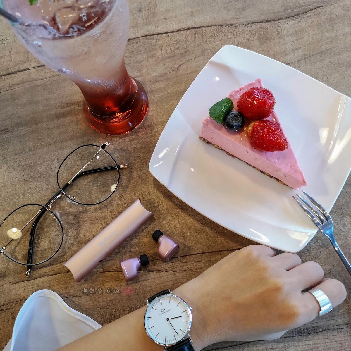 3C開箱 是耳機也是時尚配件!PoProro MINI 真無線藍牙耳機@Beeding嗶丁選物18.jpg 3C開箱 是耳機也是時尚配件!PoProro MINI 真無線藍牙耳機@Beeding嗶丁選物18.jpg