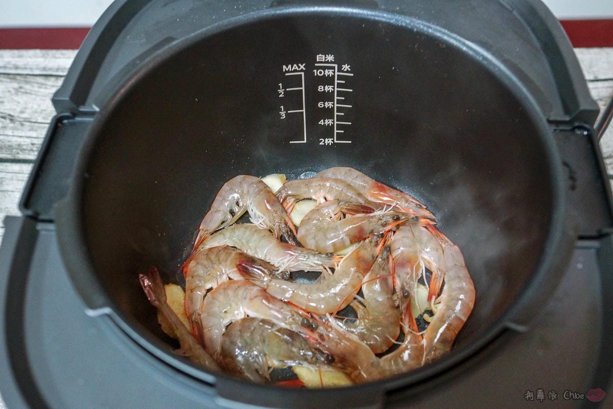 料理推薦 年菜有金小萬就搞定！飛利浦雙重脈衝智慧萬用鍋HD2195、廚神料理機HR776250.jpg