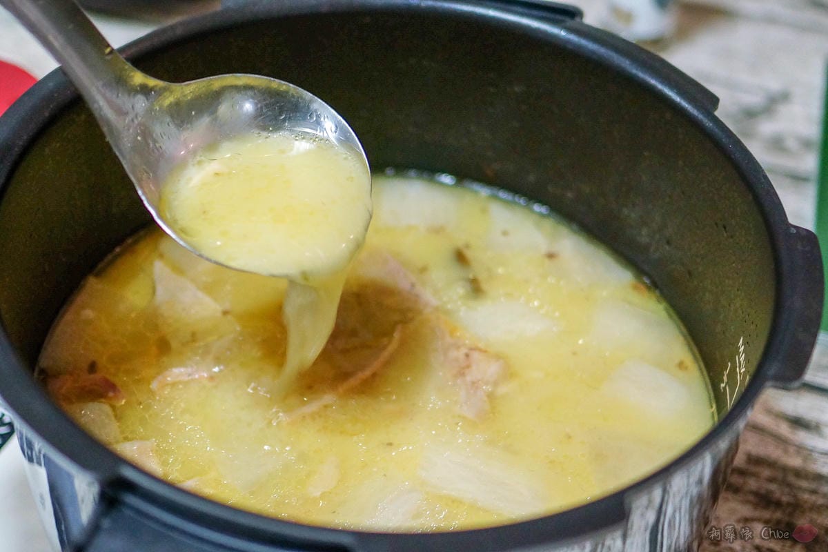 料理推薦 年菜有金小萬就搞定！飛利浦雙重脈衝智慧萬用鍋HD2195、廚神料理機HR776246.jpg