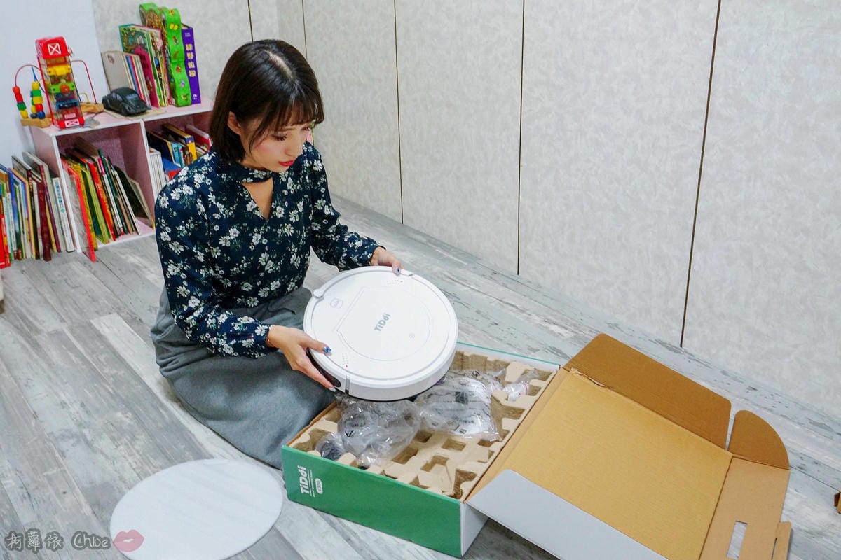 開箱 有了TiDdi鈦敵V300智能規劃掃地機器人 媽咪日常多了更多時間 水箱模組 掃地拖地難不倒 聰明的掃地機3.jpg 開箱 有了TiDdi鈦敵V300智能規劃掃地機器人 媽咪日常多了更多時間 水箱模組 掃地拖地難不倒 聰明的掃地機3.jpg