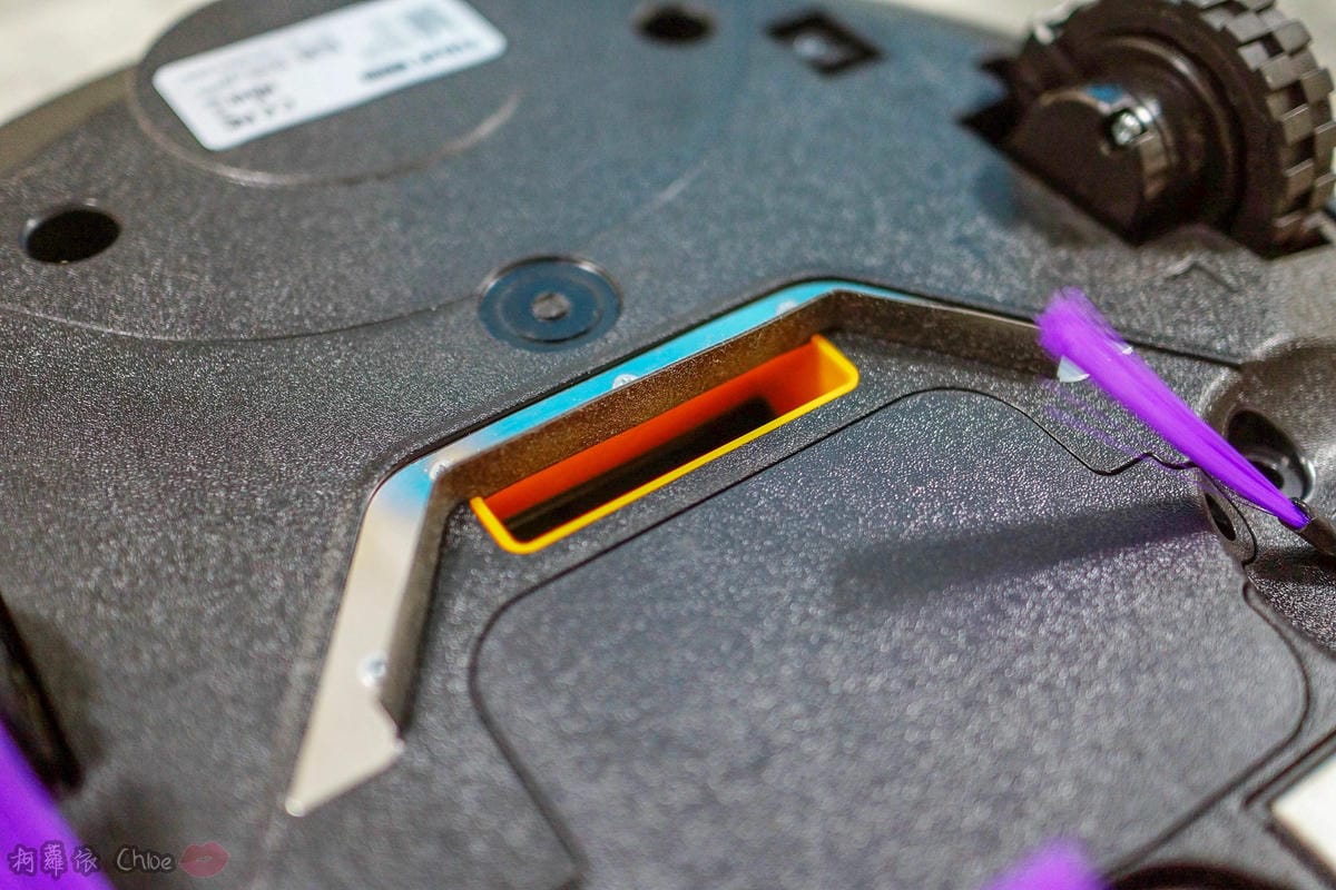 開箱 有了TiDdi鈦敵V300智能規劃掃地機器人 媽咪日常多了更多時間 水箱模組 掃地拖地難不倒 聰明的掃地機10A.jpg 開箱 有了TiDdi鈦敵V300智能規劃掃地機器人 媽咪日常多了更多時間 水箱模組 掃地拖地難不倒 聰明的掃地機10A.jpg