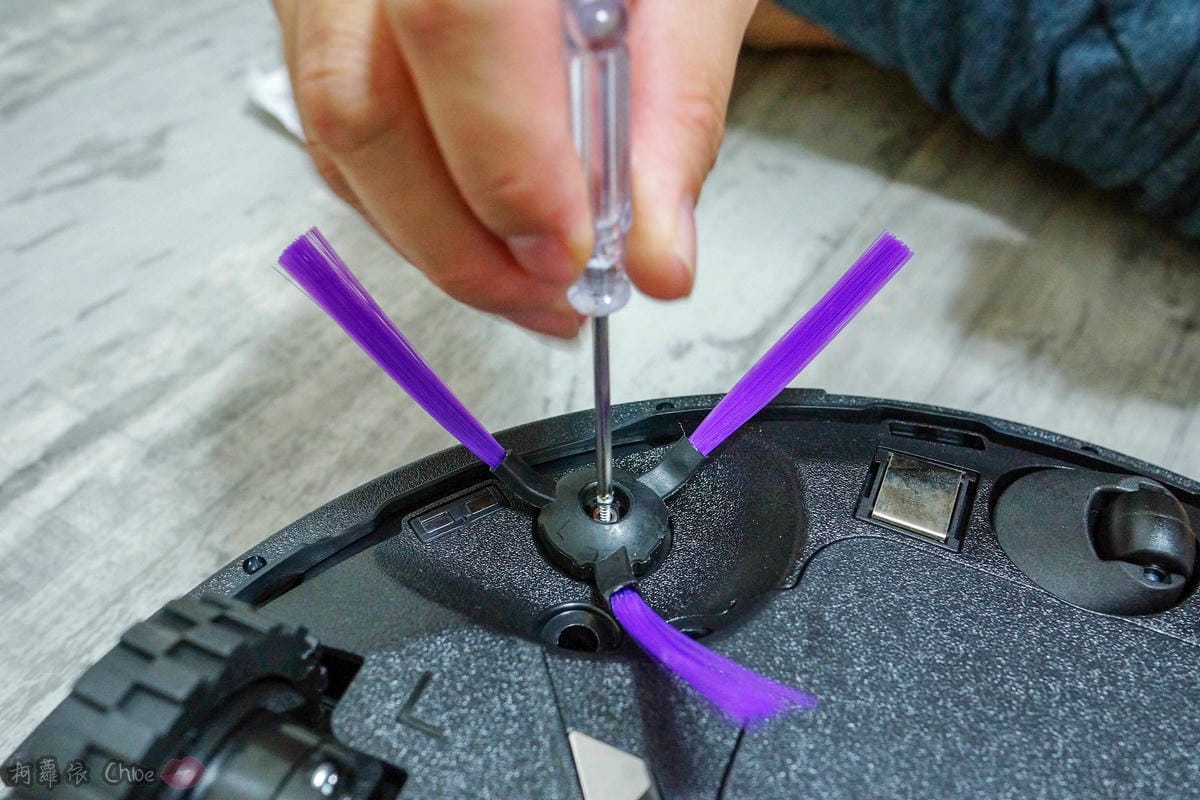 開箱 有了TiDdi鈦敵V300智能規劃掃地機器人 媽咪日常多了更多時間 水箱模組 掃地拖地難不倒 聰明的掃地機5.jpg 開箱 有了TiDdi鈦敵V300智能規劃掃地機器人 媽咪日常多了更多時間 水箱模組 掃地拖地難不倒 聰明的掃地機5.jpg