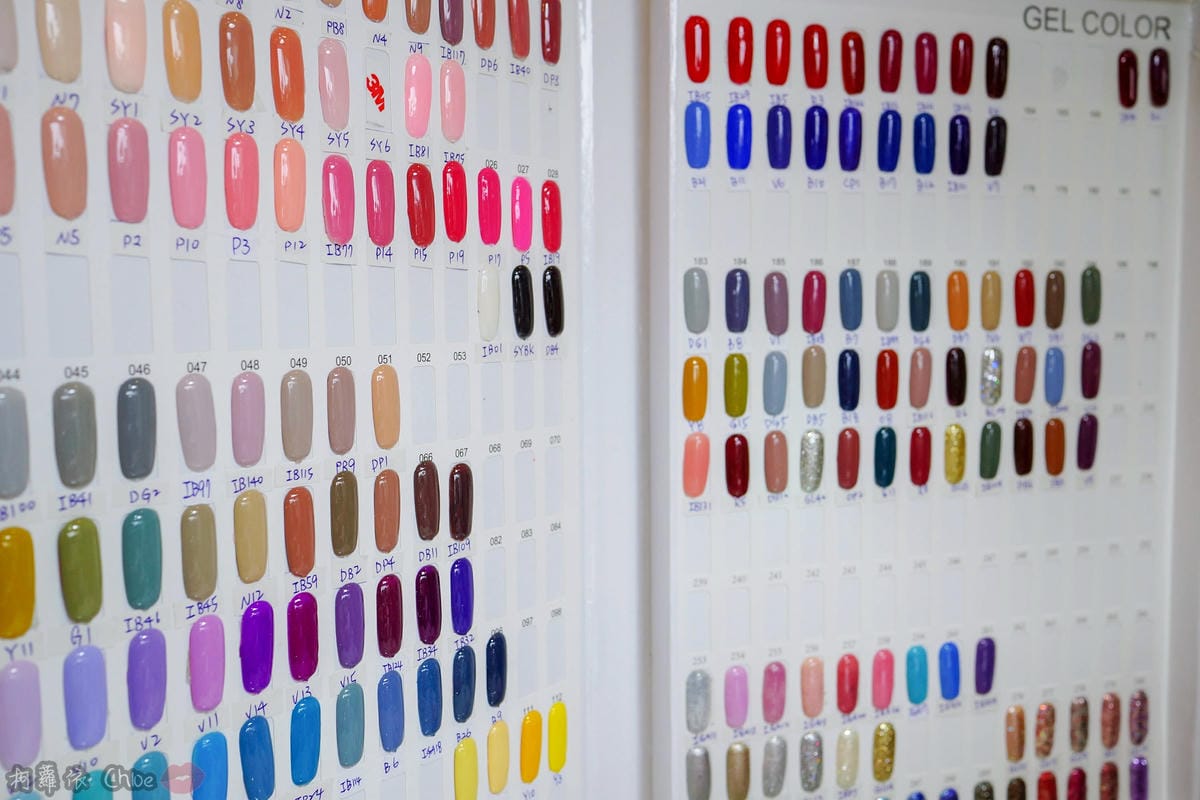 高雄美甲 過年指尖換新衣!雕花蕾絲 紅色x金色 高雄嵐公主美甲鳳山店新開幕15.jpg 高雄美甲 過年指尖換新衣!雕花蕾絲 紅色x金色 高雄嵐公主美甲鳳山店新開幕15.jpg