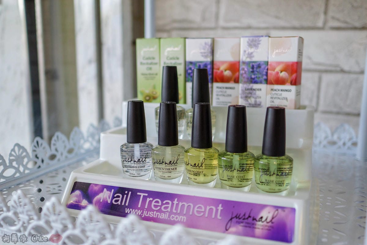 高雄美甲 過年指尖換新衣!雕花蕾絲 紅色x金色 高雄嵐公主美甲鳳山店新開幕10.jpg 高雄美甲 過年指尖換新衣!雕花蕾絲 紅色x金色 高雄嵐公主美甲鳳山店新開幕10.jpg