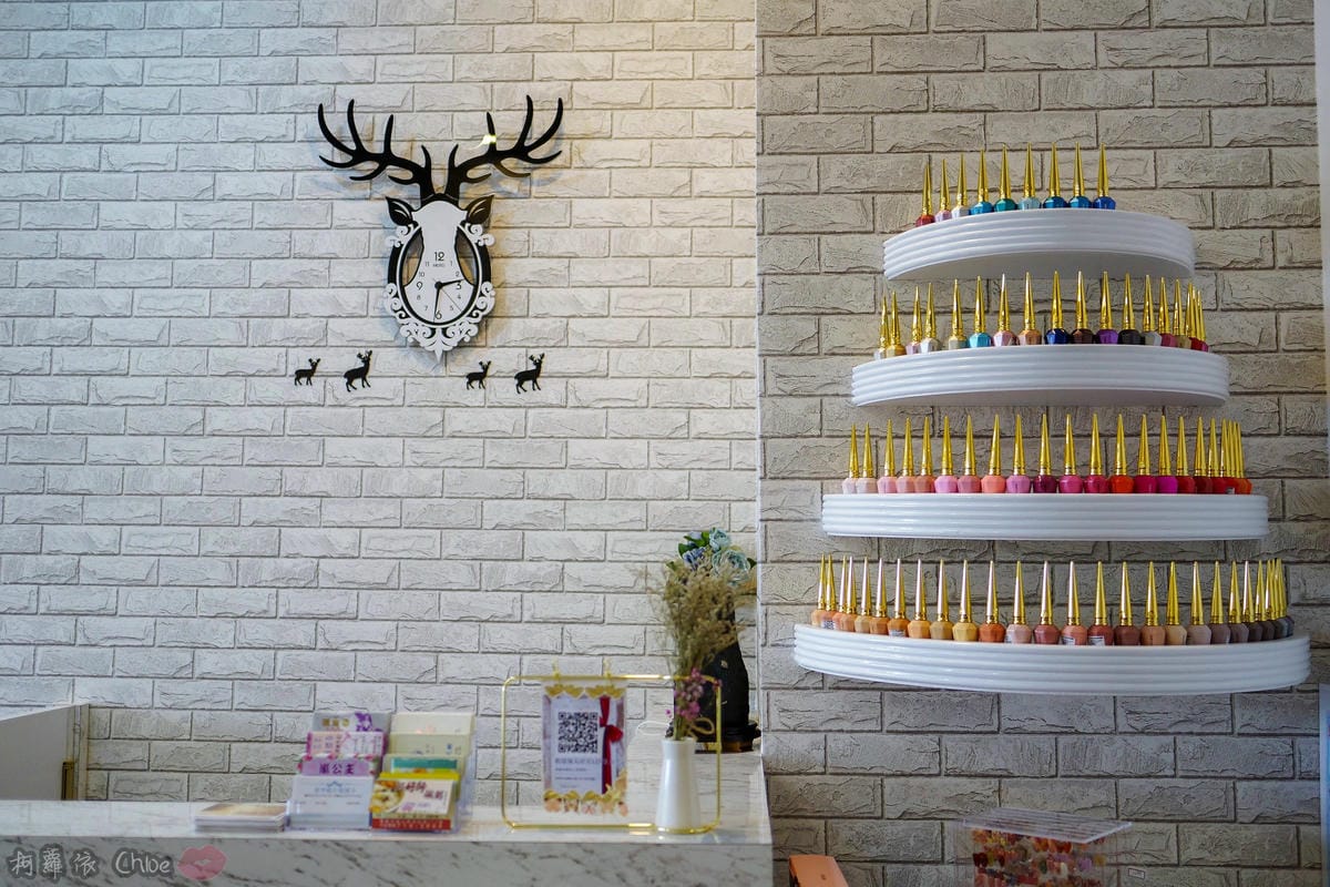 高雄美甲 過年指尖換新衣!雕花蕾絲 紅色x金色 高雄嵐公主美甲鳳山店新開幕7.jpg 高雄美甲 過年指尖換新衣!雕花蕾絲 紅色x金色 高雄嵐公主美甲鳳山店新開幕7.jpg