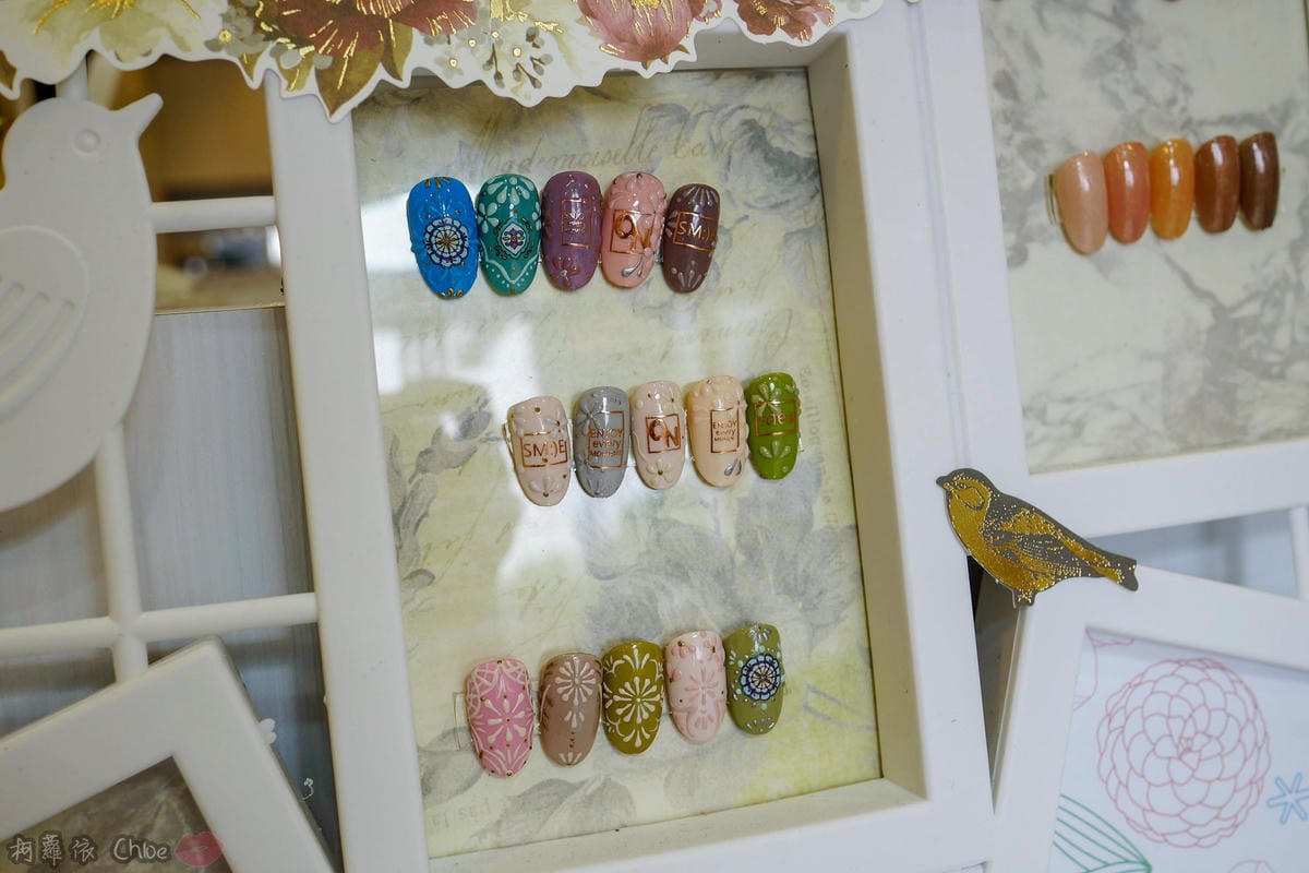 高雄美甲 過年指尖換新衣!雕花蕾絲 紅色x金色 高雄嵐公主美甲鳳山店新開幕16.jpg 高雄美甲 過年指尖換新衣!雕花蕾絲 紅色x金色 高雄嵐公主美甲鳳山店新開幕16.jpg