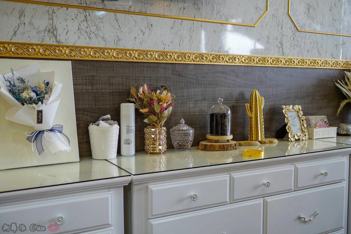 高雄美甲 過年指尖換新衣!雕花蕾絲 紅色x金色 高雄嵐公主美甲鳳山店新開幕12.jpg 高雄美甲 過年指尖換新衣!雕花蕾絲 紅色x金色 高雄嵐公主美甲鳳山店新開幕12.jpg