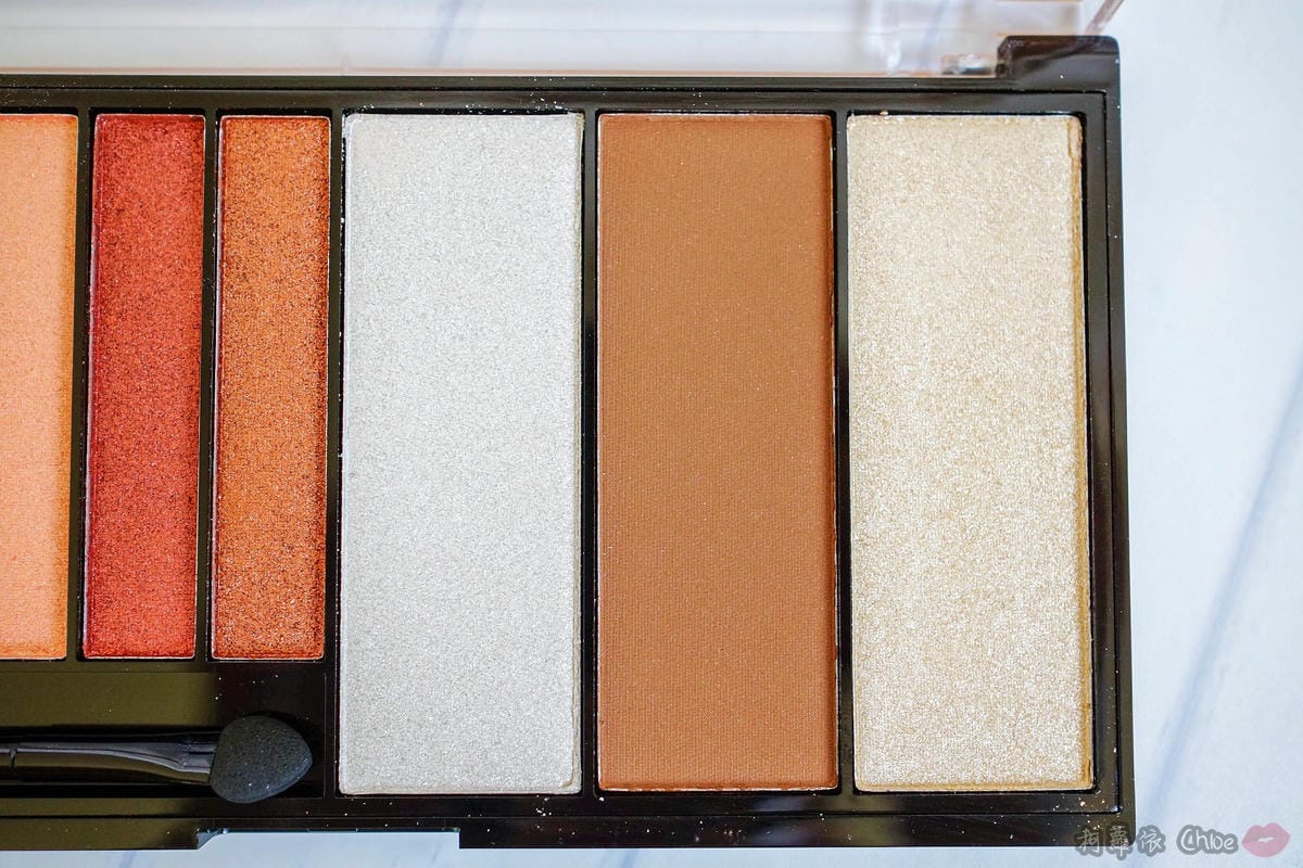 彩妝 打造金光閃耀妝容！紐約時尚人氣品牌妮卡NICKA.K NEW YORK 精靈系九色眼影盤三角雙頭眉粉筆１７.jpg