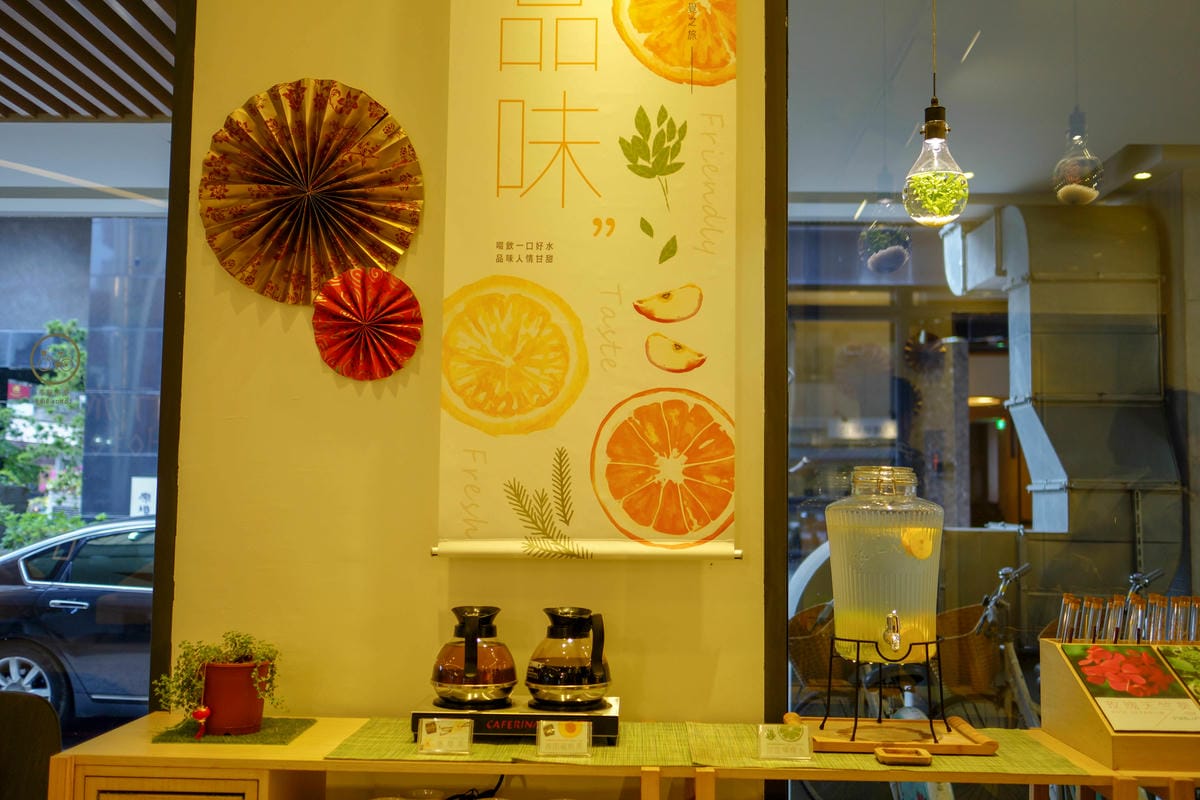 台中草悟道住宿　綠宿行旅Green Hotel　環保旅店榮獲三星級　LED心之光牆放煙火親子互動更有趣２６.jpg