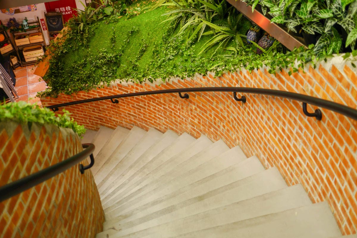 台中草悟道住宿　綠宿行旅Green Hotel　環保旅店榮獲三星級　LED心之光牆放煙火親子互動更有趣６７.jpg