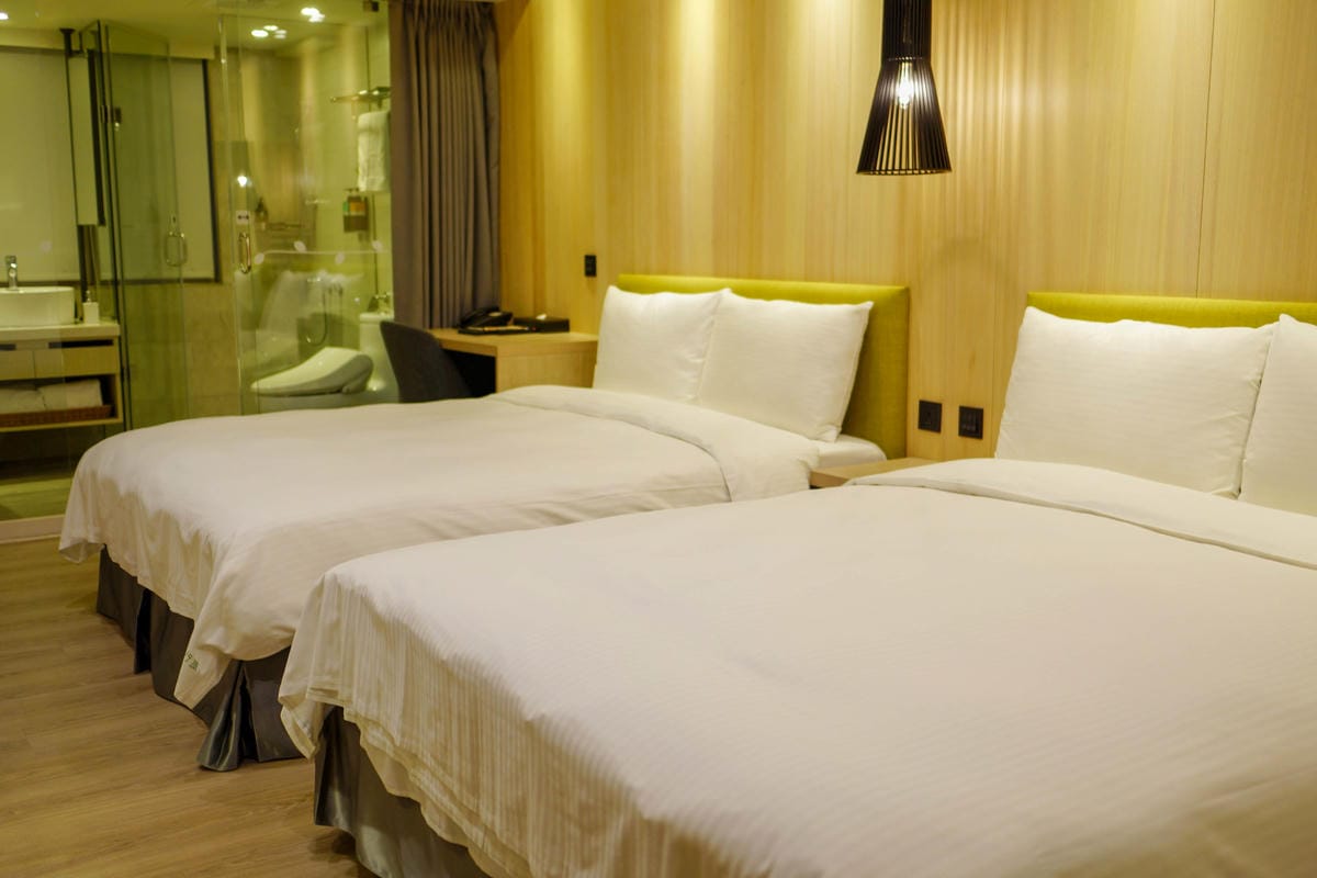 台中草悟道住宿　綠宿行旅Green Hotel　環保旅店榮獲三星級　LED心之光牆放煙火親子互動更有趣６５.jpg