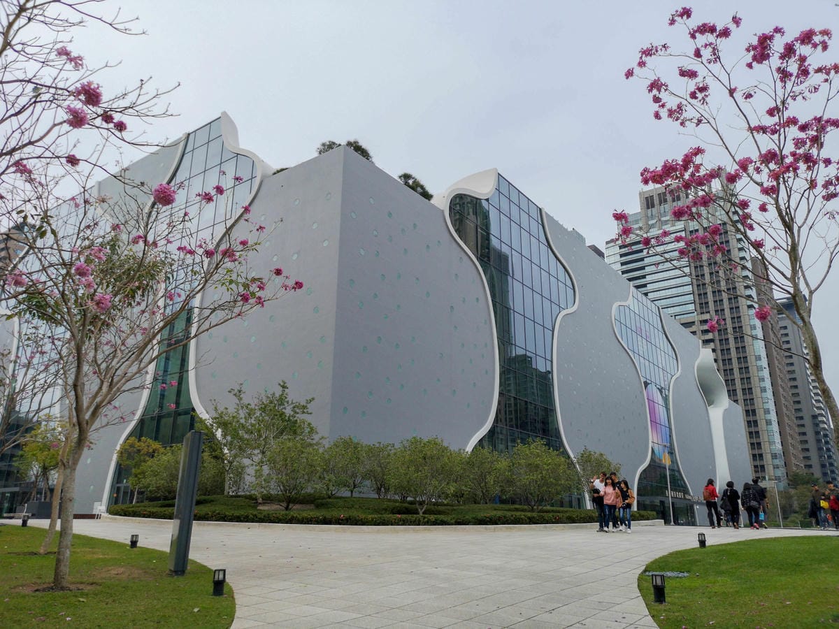 台中草悟道住宿　綠宿行旅Green Hotel　環保旅店榮獲三星級　LED心之光牆放煙火親子互動更有趣８７.jpg