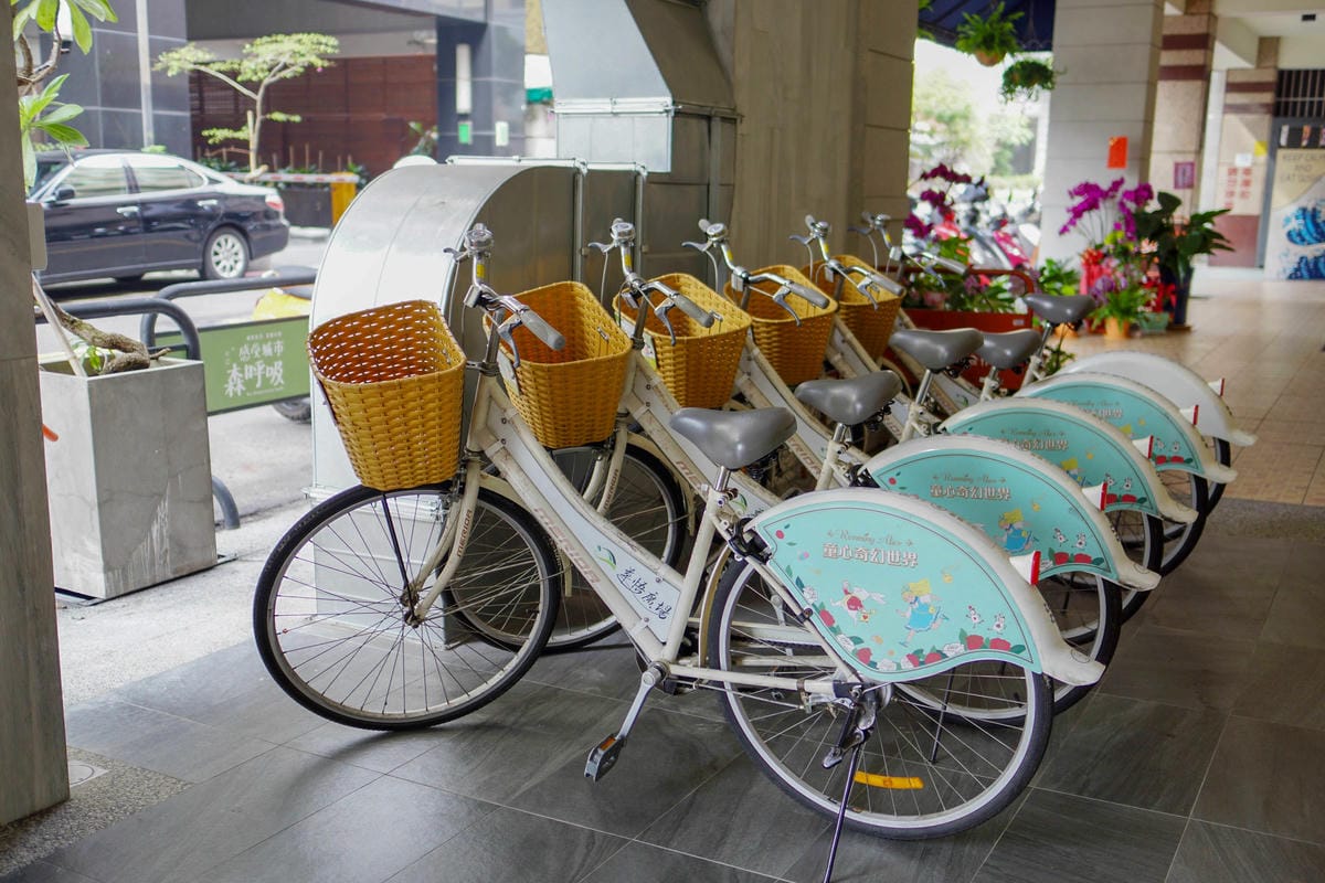 台中草悟道住宿　綠宿行旅Green Hotel　環保旅店榮獲三星級　LED心之光牆放煙火親子互動更有趣８３.jpg