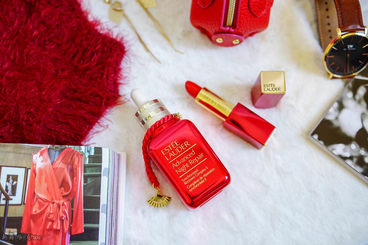 迎接2019火紅的新春豬年 ESTEE LAUDER 雅詩蘭黛 新春鴻運限定組 開啟鴻運好兆頭 全球限量發財紅限定唇膏4.jpg 迎接2019火紅的新春豬年 ESTEE LAUDER 雅詩蘭黛 新春鴻運限定組 開啟鴻運好兆頭 全球限量發財紅限定唇膏4.jpg