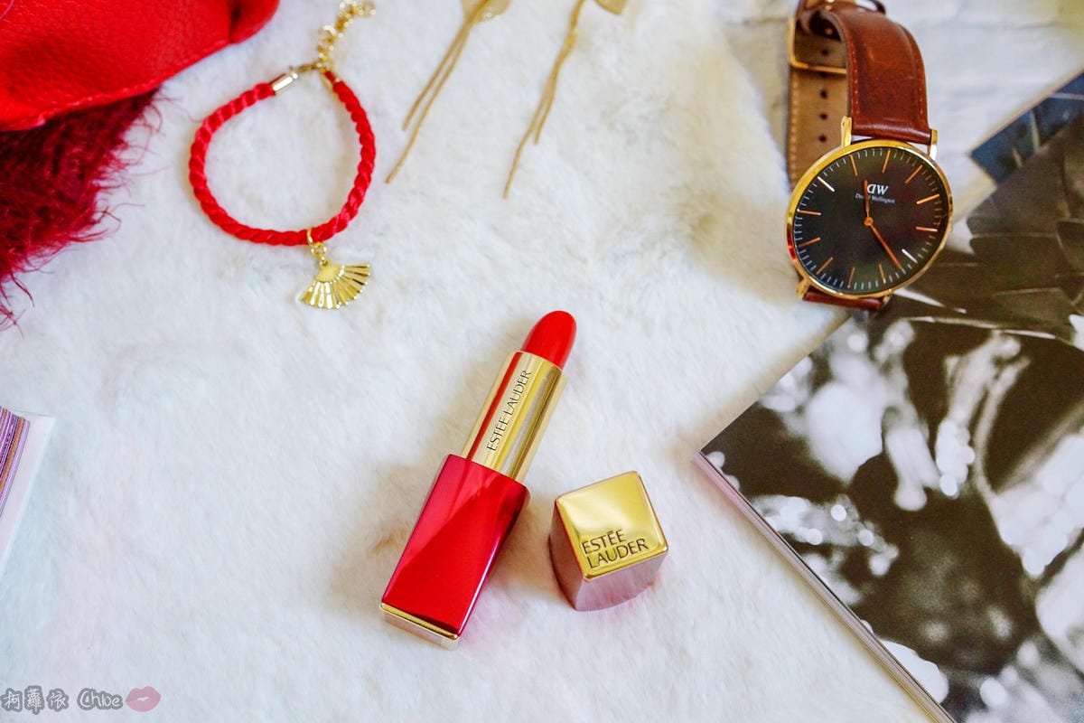 迎接2019火紅的新春豬年 ESTEE LAUDER 雅詩蘭黛 新春鴻運限定組 開啟鴻運好兆頭 全球限量發財紅限定唇膏13.jpg 迎接2019火紅的新春豬年 ESTEE LAUDER 雅詩蘭黛 新春鴻運限定組 開啟鴻運好兆頭 全球限量發財紅限定唇膏13.jpg