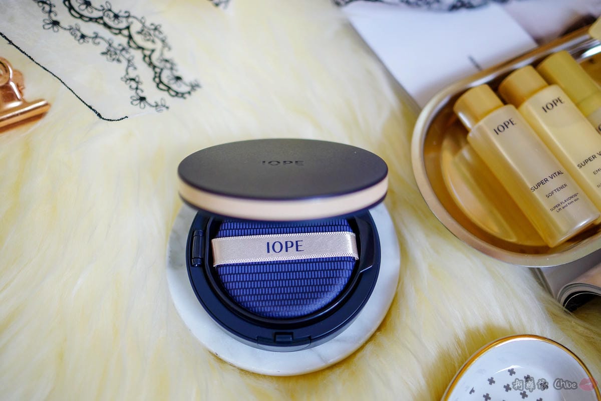 韓劇歐膩般的光潤肌 IOPE艾諾碧 完美恆采持色氣墊粉底 時光金鑰緻顏全套體驗組5.jpg 韓劇歐膩般的光潤肌 IOPE艾諾碧 完美恆采持色氣墊粉底 時光金鑰緻顏全套體驗組5.jpg