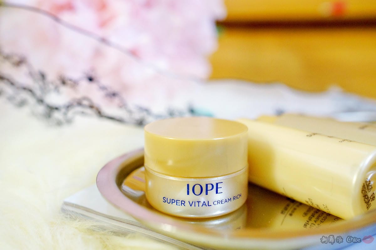 韓劇歐膩般的光潤肌 IOPE艾諾碧 完美恆采持色氣墊粉底 時光金鑰緻顏全套體驗組21.jpg 韓劇歐膩般的光潤肌 IOPE艾諾碧 完美恆采持色氣墊粉底 時光金鑰緻顏全套體驗組21.jpg