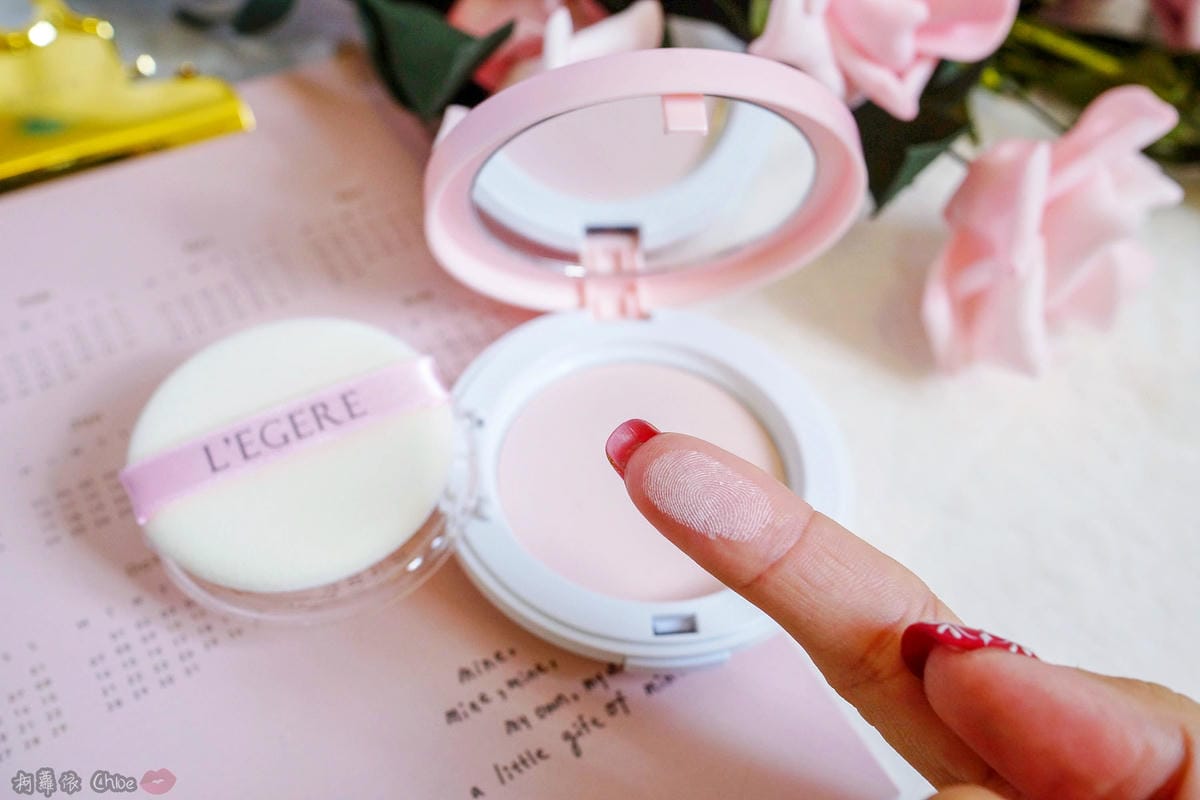 時尚媒體的心頭好!超越濾鏡APP 網美粉底必收L’egere蘭吉兒玩鎂光-水光透潤粉底液蜜粉餅21.jpg 時尚媒體的心頭好!超越濾鏡APP 網美粉底必收L’egere蘭吉兒玩鎂光-水光透潤粉底液蜜粉餅21.jpg
