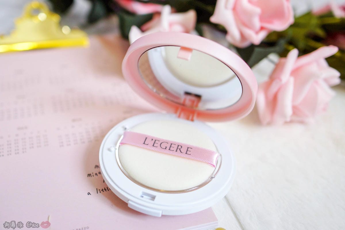 時尚媒體的心頭好!超越濾鏡APP 網美粉底必收L’egere蘭吉兒玩鎂光-水光透潤粉底液蜜粉餅19.jpg 時尚媒體的心頭好!超越濾鏡APP 網美粉底必收L’egere蘭吉兒玩鎂光-水光透潤粉底液蜜粉餅19.jpg