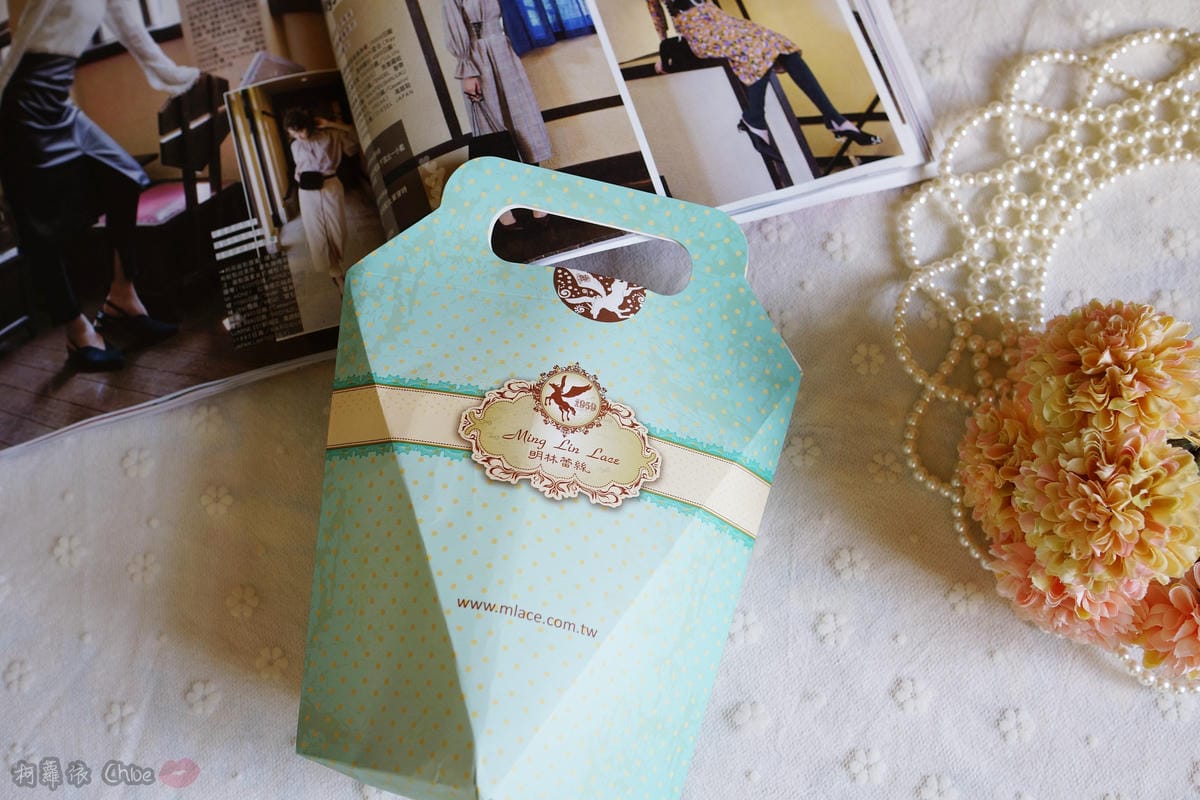 療癒系DIY 將蕾絲設計融入生活美學 明林蕾絲-小天馬法式浪漫蕾絲蝴蝶結珍珠耳環1a.JPG 療癒系DIY 將蕾絲設計融入生活美學 明林蕾絲-小天馬法式浪漫蕾絲蝴蝶結珍珠耳環1a.JPG