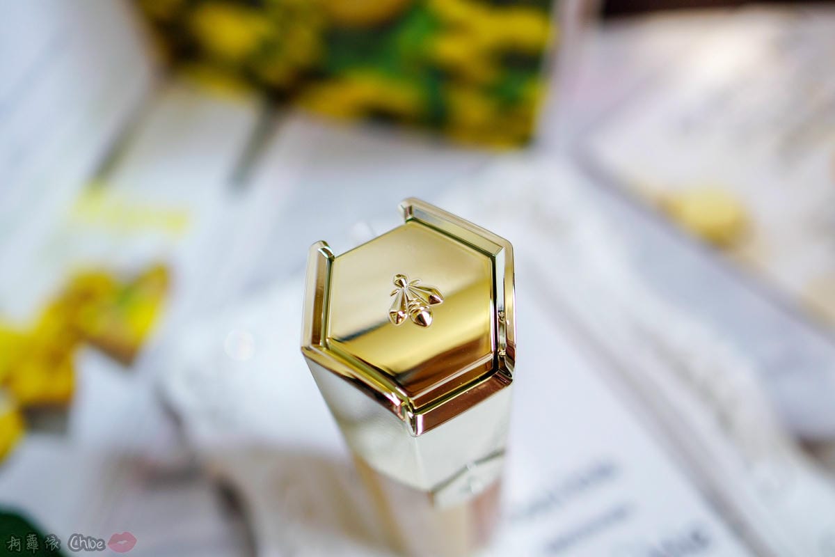 緊實彈潤水嫩肌 一步到位 今年不能少這瓶強大精華!GUERLAIN法國嬌蘭 皇家蜂王乳雙導精華5.jpg 緊實彈潤水嫩肌 一步到位 今年不能少這瓶強大精華!GUERLAIN法國嬌蘭 皇家蜂王乳雙導精華5.jpg