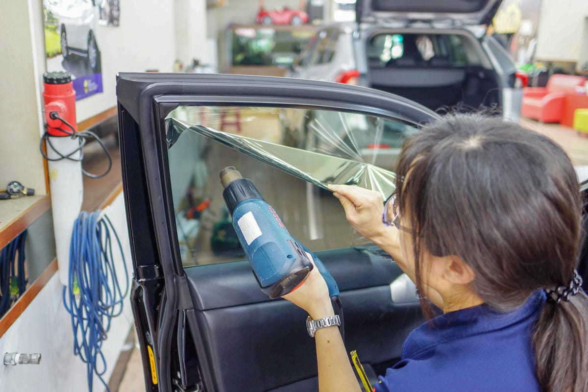 汽車隔熱紙推薦 carlife頂級奈米陶瓷膜X-35 X-10 高透光 隱密性高 讓愛車提升質感更帥氣!!17.jpg 汽車隔熱紙推薦 carlife頂級奈米陶瓷膜X-35 X-10 高透光 隱密性高 讓愛車提升質感更帥氣!!17.jpg