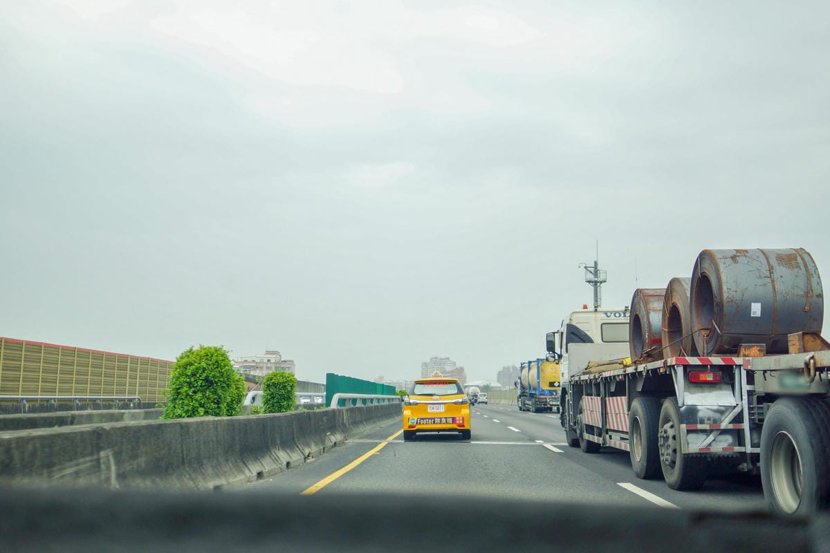 汽車隔熱紙推薦 carlife頂級奈米陶瓷膜X-35 X-10 高透光 隱密性高 讓愛車提升質感更帥氣!!35.jpg 汽車隔熱紙推薦 carlife頂級奈米陶瓷膜X-35 X-10 高透光 隱密性高 讓愛車提升質感更帥氣!!35.jpg