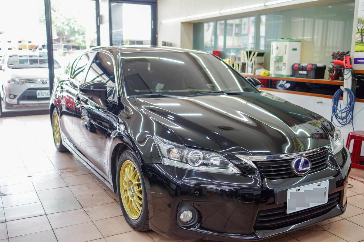 汽車隔熱紙推薦 carlife頂級奈米陶瓷膜X-35 X-10 高透光 隱密性高 讓愛車提升質感更帥氣!!28.jpg 汽車隔熱紙推薦 carlife頂級奈米陶瓷膜X-35 X-10 高透光 隱密性高 讓愛車提升質感更帥氣!!28.jpg