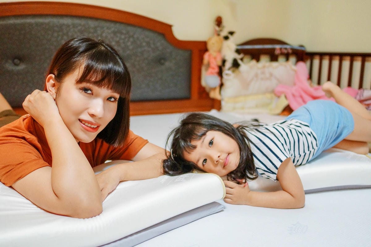 LifeStyle 德瑞克名床  親水涼感記憶枕2.0 正躺側躺怎麼睡都OK 記憶枕推薦32.jpg