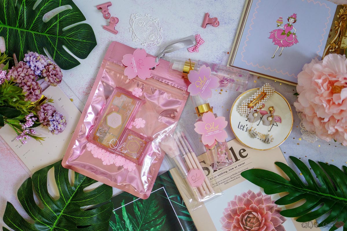 彩妝 極致夢幻櫻花系妝容!新手好駕馭Q’her植感微醺櫻花系列1.jpg 彩妝 極致夢幻櫻花系妝容!新手好駕馭Q’her植感微醺櫻花系列1.jpg