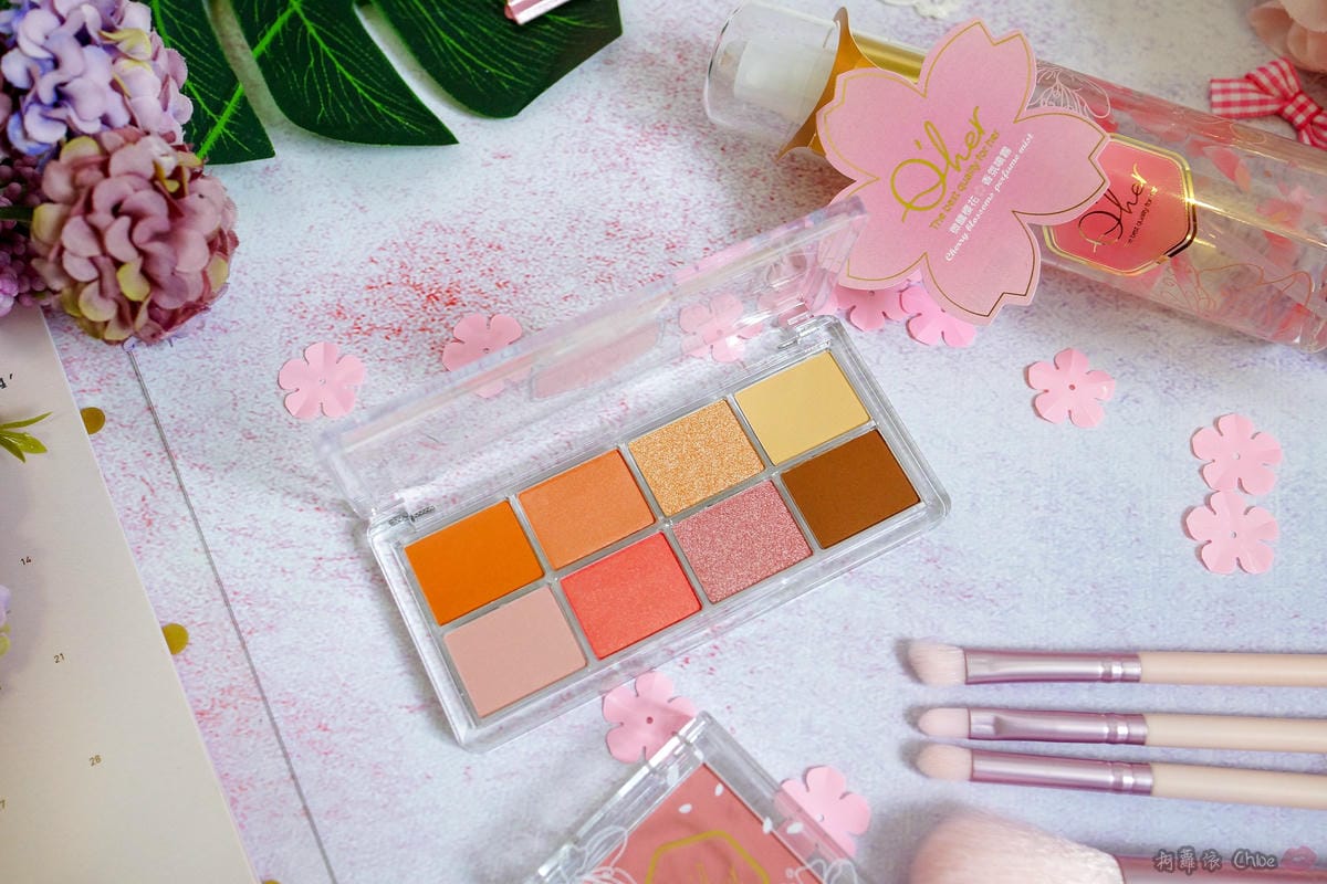 彩妝 極致夢幻櫻花系妝容!新手好駕馭Q’her植感微醺櫻花系列11.jpg 彩妝 極致夢幻櫻花系妝容!新手好駕馭Q’her植感微醺櫻花系列11.jpg