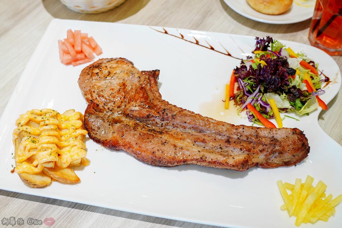 台南親子餐廳 餐點美味多樣選擇!高評價 【童樂島親子餐廳】 聚會抓週場地 沙坑、滑梯、球池超好玩20.jpg 台南親子餐廳 餐點美味多樣選擇!高評價 【童樂島親子餐廳】 聚會抓週場地 沙坑、滑梯、球池超好玩20.jpg