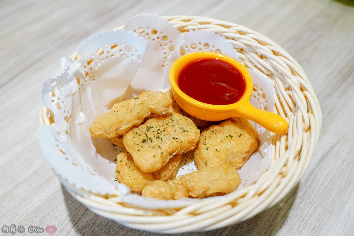 台南親子餐廳 餐點美味多樣選擇!高評價 【童樂島親子餐廳】 聚會抓週場地 沙坑、滑梯、球池超好玩25.jpg 台南親子餐廳 餐點美味多樣選擇!高評價 【童樂島親子餐廳】 聚會抓週場地 沙坑、滑梯、球池超好玩25.jpg