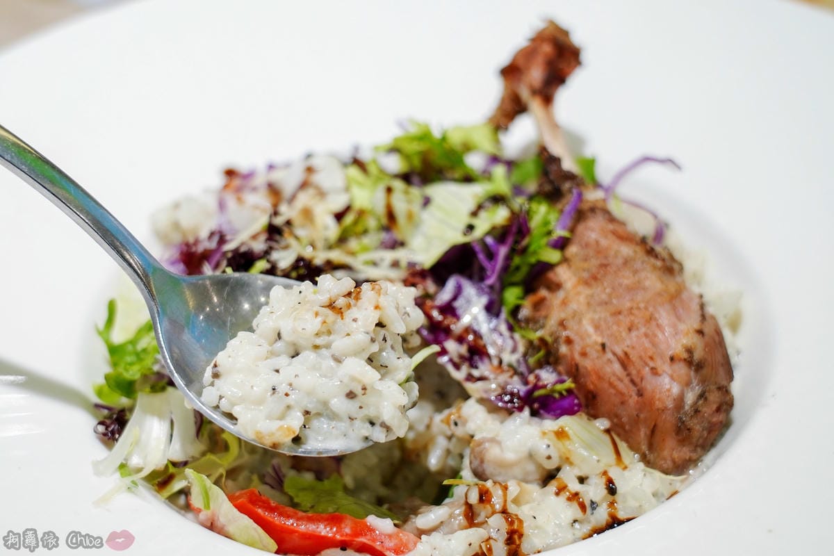 台南親子餐廳 餐點美味多樣選擇!高評價 【童樂島親子餐廳】 聚會抓週場地 沙坑、滑梯、球池超好玩17.jpg 台南親子餐廳 餐點美味多樣選擇!高評價 【童樂島親子餐廳】 聚會抓週場地 沙坑、滑梯、球池超好玩17.jpg