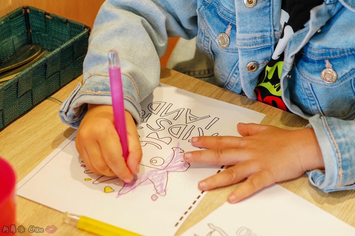 台南親子餐廳 餐點美味多樣選擇!高評價 【童樂島親子餐廳】 聚會抓週場地 沙坑、滑梯、球池超好玩9.jpg 台南親子餐廳 餐點美味多樣選擇!高評價 【童樂島親子餐廳】 聚會抓週場地 沙坑、滑梯、球池超好玩9.jpg