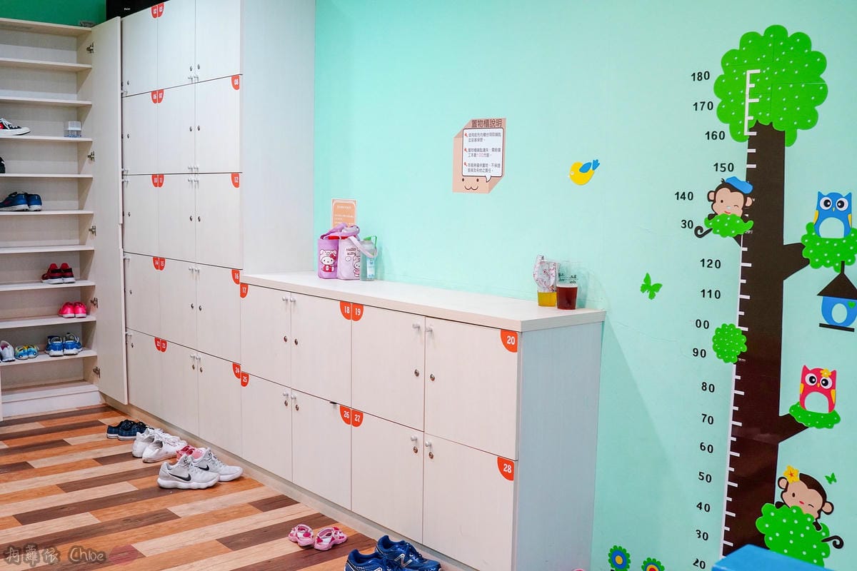 台南親子餐廳 餐點美味多樣選擇!高評價 【童樂島親子餐廳】 聚會抓週場地 沙坑、滑梯、球池超好玩28.jpg 台南親子餐廳 餐點美味多樣選擇!高評價 【童樂島親子餐廳】 聚會抓週場地 沙坑、滑梯、球池超好玩28.jpg