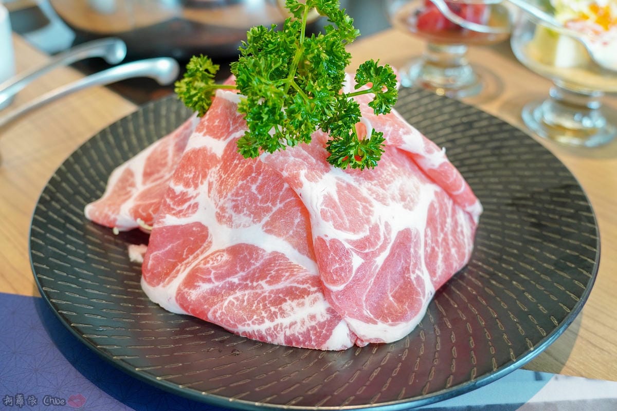 高雄美食 時尚風格絕美30樓火鍋店 快揪閨蜜來吃一波 IG美照拍不完 Smile One 精緻涮涮鍋 配合HomiaMart有機超市最新鮮在地蔬食直送25.jpg 高雄美食 時尚風格絕美30樓火鍋店 快揪閨蜜來吃一波 IG美照拍不完 Smile One 精緻涮涮鍋 配合HomiaMart有機超市最新鮮在地蔬食直送25.jpg