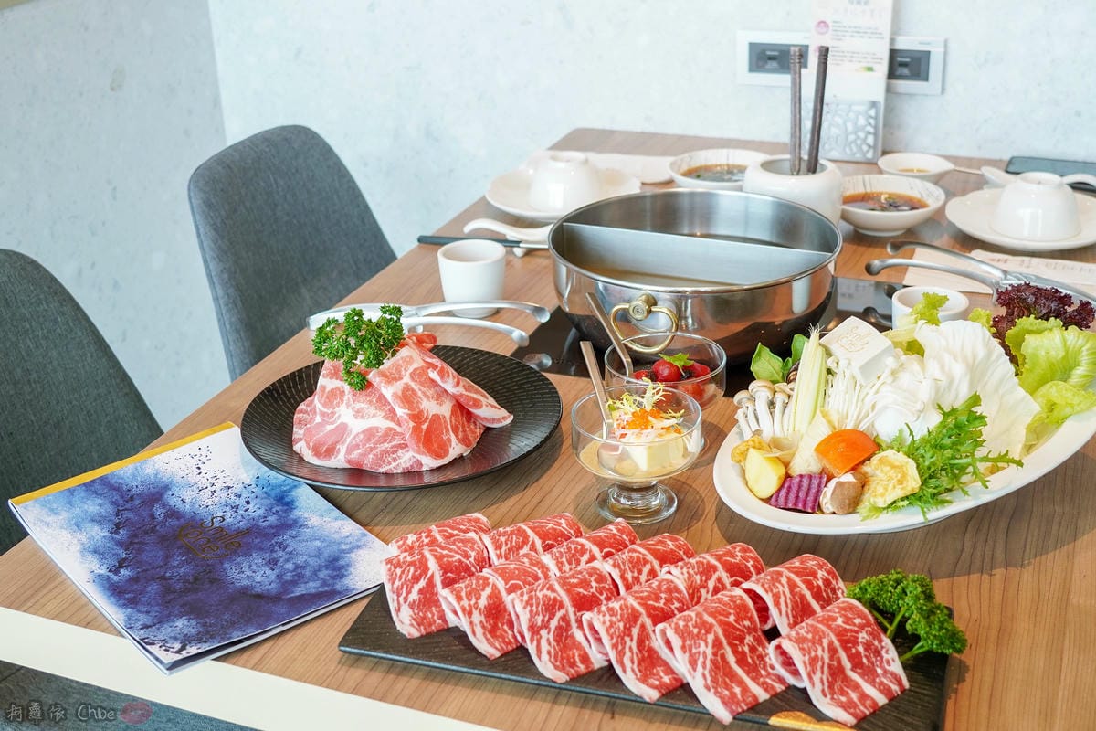 高雄美食 時尚風格絕美30樓火鍋店 快揪閨蜜來吃一波 IG美照拍不完 Smile One 精緻涮涮鍋 配合HomiaMart有機超市最新鮮在地蔬食直送20.jpg 高雄美食 時尚風格絕美30樓火鍋店 快揪閨蜜來吃一波 IG美照拍不完 Smile One 精緻涮涮鍋 配合HomiaMart有機超市最新鮮在地蔬食直送20.jpg