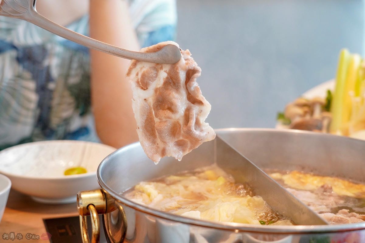 高雄美食 時尚風格絕美30樓火鍋店 快揪閨蜜來吃一波 IG美照拍不完 Smile One 精緻涮涮鍋 配合HomiaMart有機超市最新鮮在地蔬食直送28.jpg 高雄美食 時尚風格絕美30樓火鍋店 快揪閨蜜來吃一波 IG美照拍不完 Smile One 精緻涮涮鍋 配合HomiaMart有機超市最新鮮在地蔬食直送28.jpg
