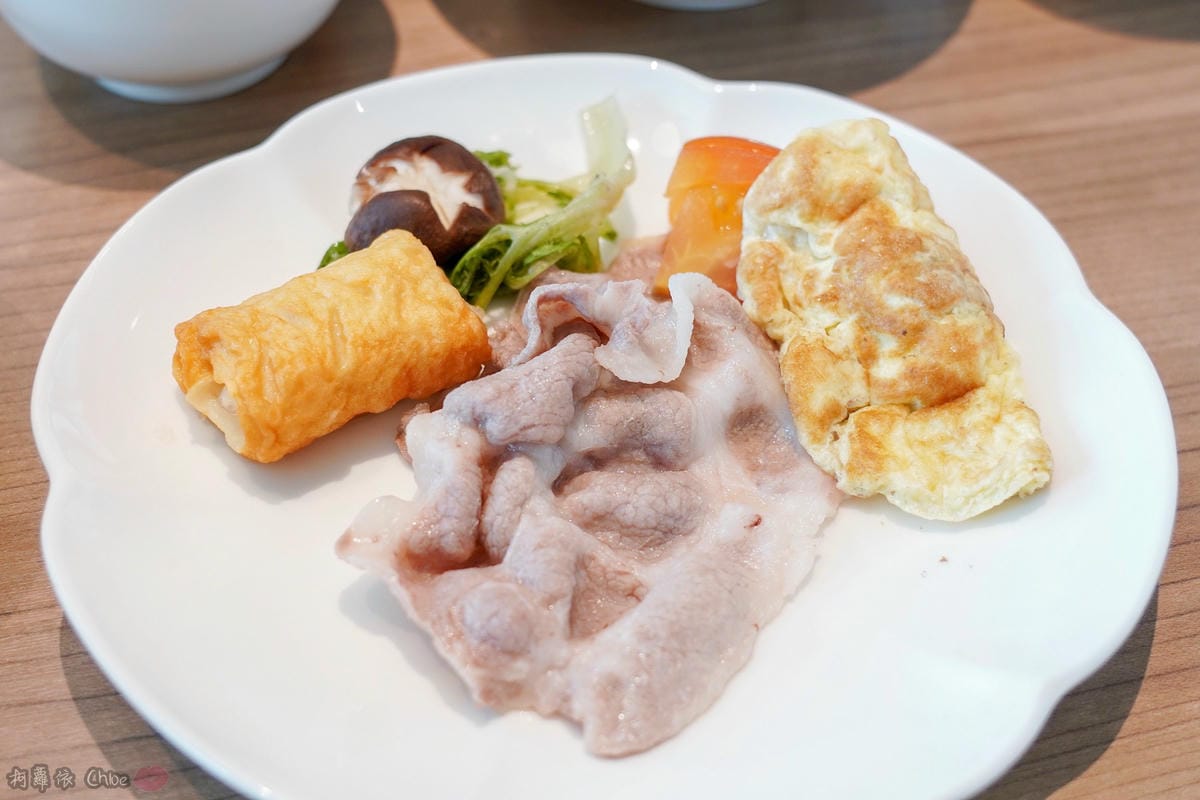 高雄美食 時尚風格絕美30樓火鍋店 快揪閨蜜來吃一波 IG美照拍不完 Smile One 精緻涮涮鍋 配合HomiaMart有機超市最新鮮在地蔬食直送29.jpg 高雄美食 時尚風格絕美30樓火鍋店 快揪閨蜜來吃一波 IG美照拍不完 Smile One 精緻涮涮鍋 配合HomiaMart有機超市最新鮮在地蔬食直送29.jpg