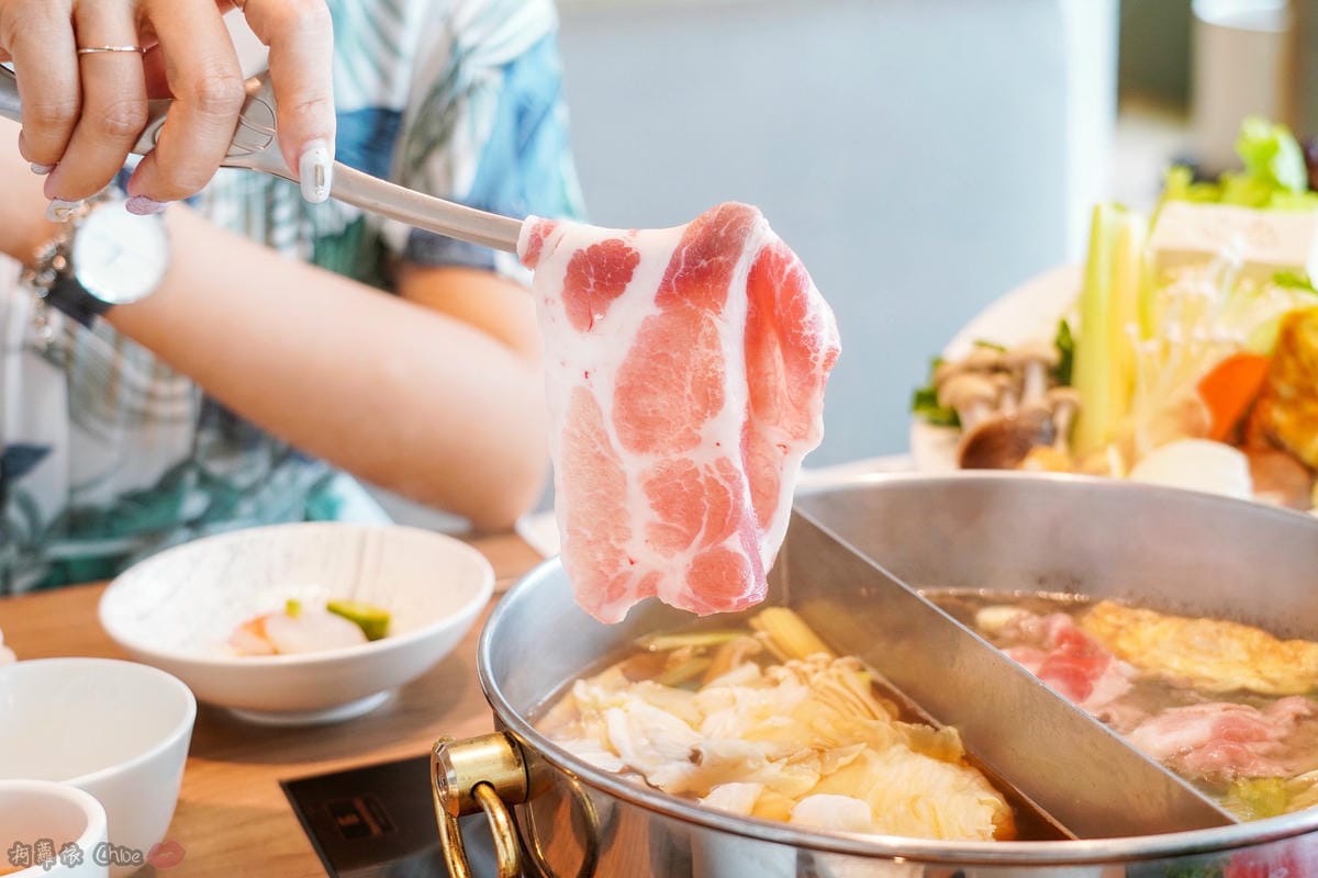高雄美食 時尚風格絕美30樓火鍋店 快揪閨蜜來吃一波 IG美照拍不完 Smile One 精緻涮涮鍋 配合HomiaMart有機超市最新鮮在地蔬食直送27A.jpg 高雄美食 時尚風格絕美30樓火鍋店 快揪閨蜜來吃一波 IG美照拍不完 Smile One 精緻涮涮鍋 配合HomiaMart有機超市最新鮮在地蔬食直送27A.jpg