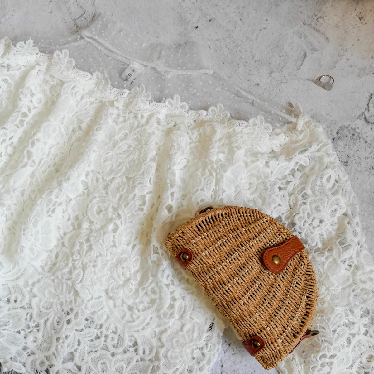 STORETS購物開箱 歐美個性風 流行度100% 快時尚購物平台 蕾絲網紗 編藤包 春夏必備元素10.jpg