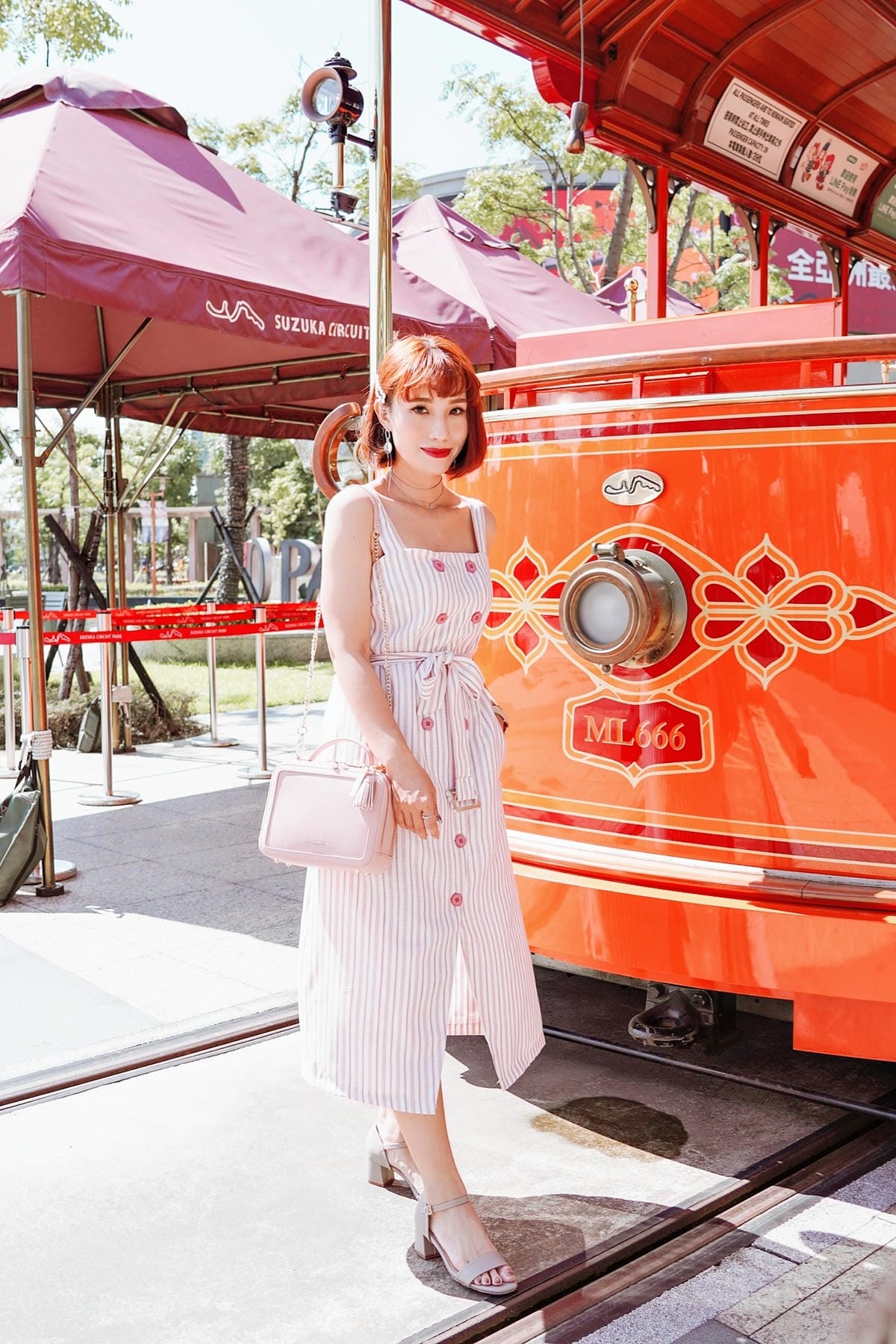 包X穿搭 粉嫩仙女系小資包款!ROBINMAY魔法貝兒手提包 雙側面 附兩款背帶變換 31.jpg 包X穿搭 粉嫩仙女系小資包款!ROBINMAY魔法貝兒手提包 雙側面 附兩款背帶變換 31.jpg