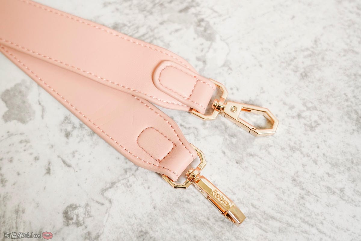 包X穿搭 粉嫩仙女系小資包款!ROBINMAY魔法貝兒手提包 雙側面 附兩款背帶變換 4.jpg 包X穿搭 粉嫩仙女系小資包款!ROBINMAY魔法貝兒手提包 雙側面 附兩款背帶變換 4.jpg