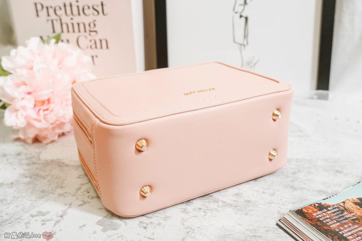 包X穿搭 粉嫩仙女系小資包款!ROBINMAY魔法貝兒手提包 雙側面 附兩款背帶變換 10.jpg 包X穿搭 粉嫩仙女系小資包款!ROBINMAY魔法貝兒手提包 雙側面 附兩款背帶變換 10.jpg